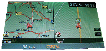 Carte gauche orientation Véhicule & Véhicule en bas de carte